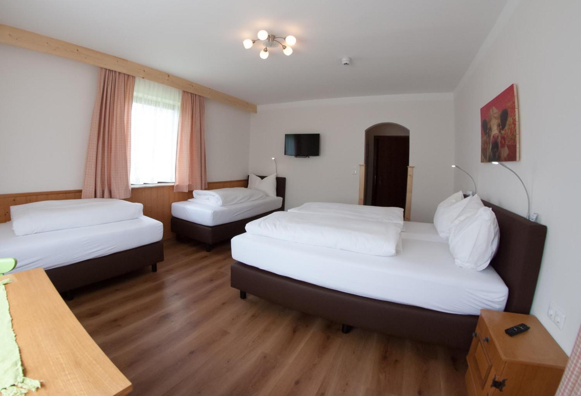 Gaestehaus Zum Steirischen Kuss Aich  Extérieur photo