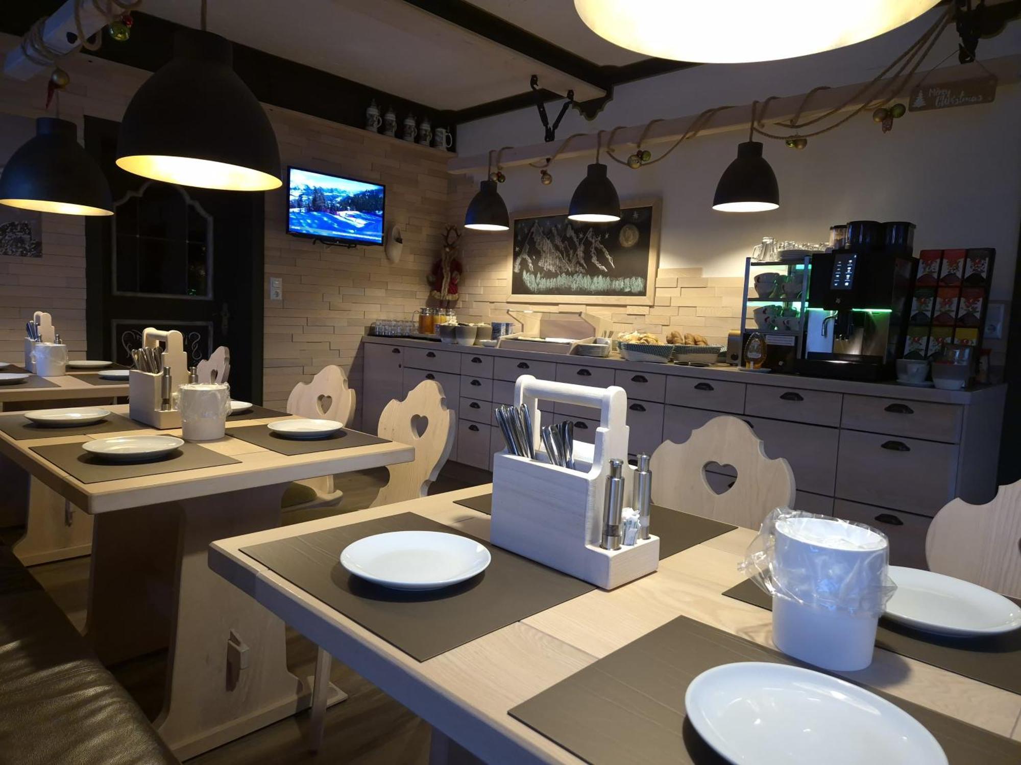 Gaestehaus Zum Steirischen Kuss Aich  Extérieur photo