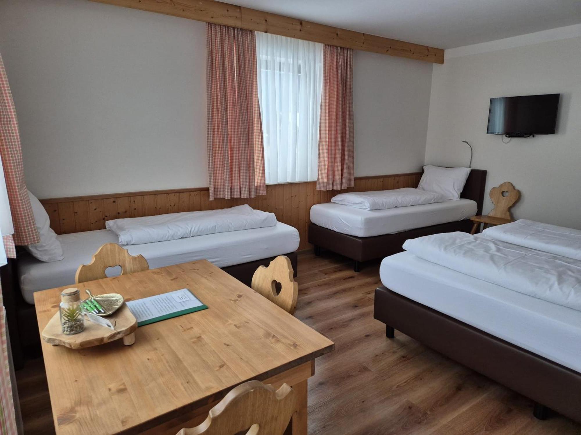 Gaestehaus Zum Steirischen Kuss Aich  Extérieur photo